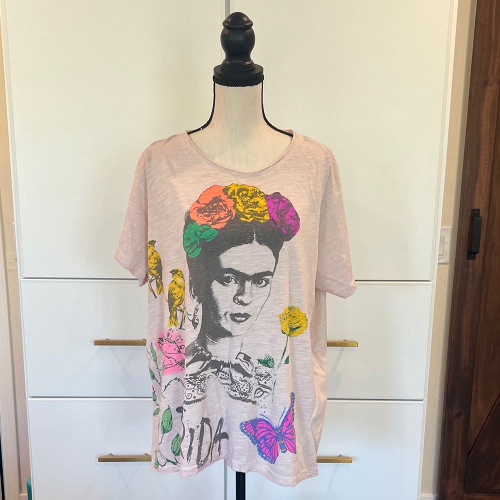 Magnolia Pearl Frida Tee with Colorful Print